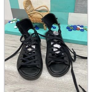 A7EIJE  Genuine Leather lace up sandals size 7.5